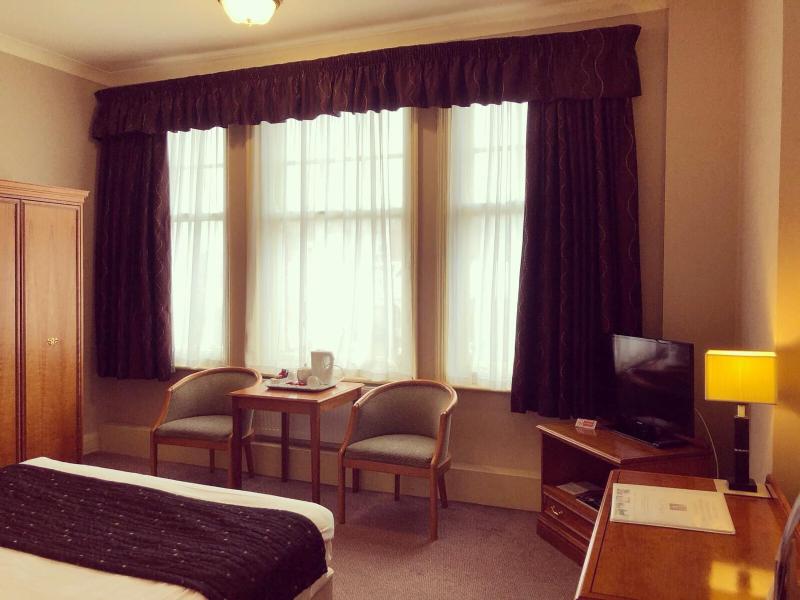 Double Room image 1