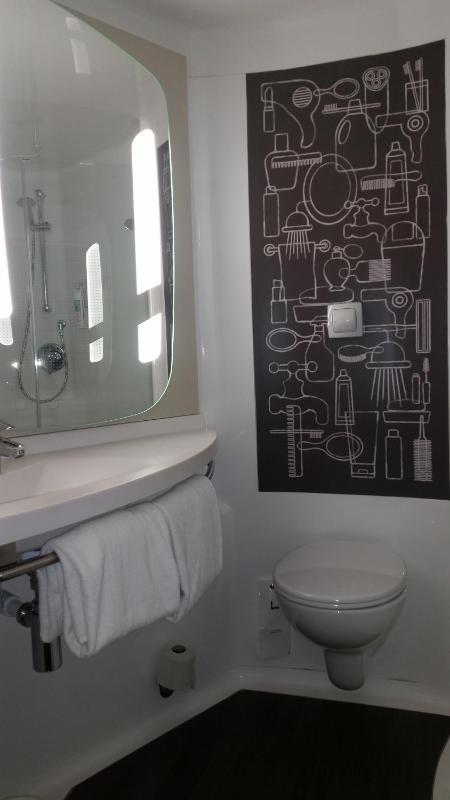 Classic Twin Room - Smoking image 2