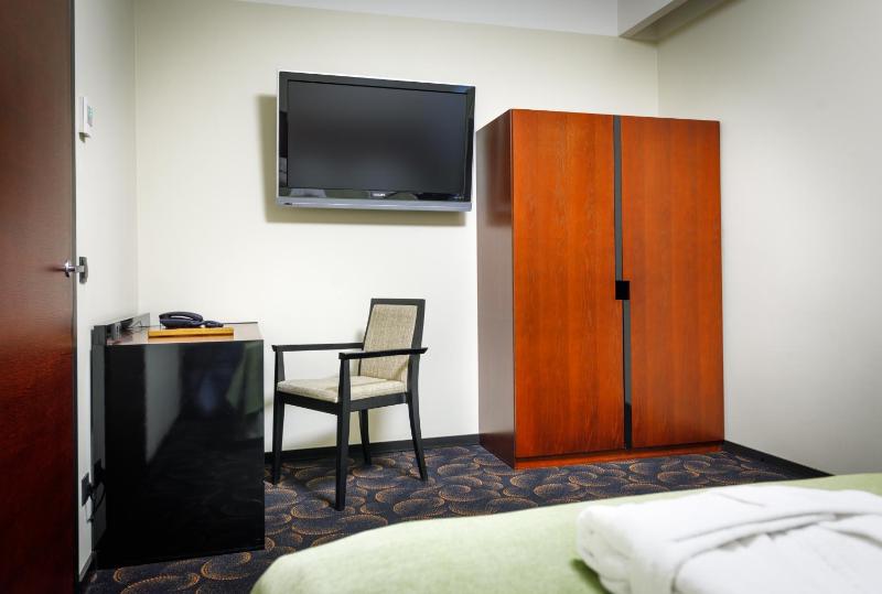 Suite with Spa Access image 2
