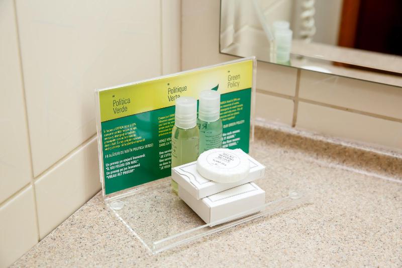Suite - Non-Smoking image 4