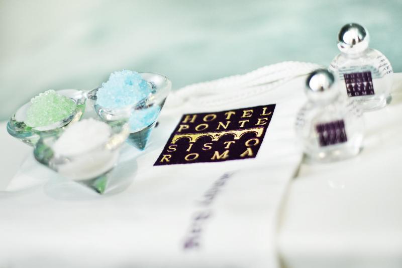 Superior Double Room image 4