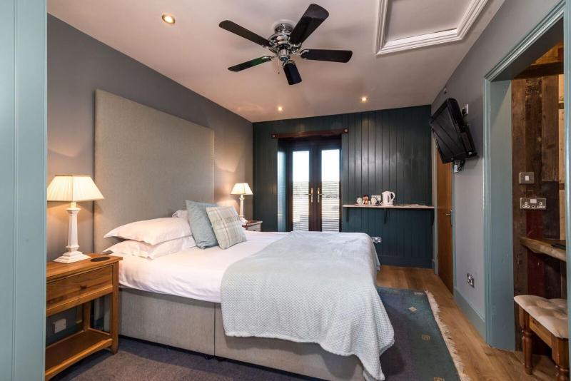 Standard Double Room image 1