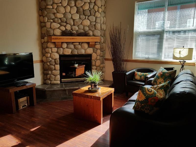 Sunset Resorts Canmore and Spa - image 10