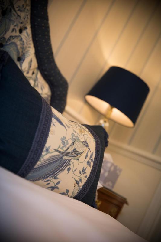 Superior Double Room with Garden View image 1