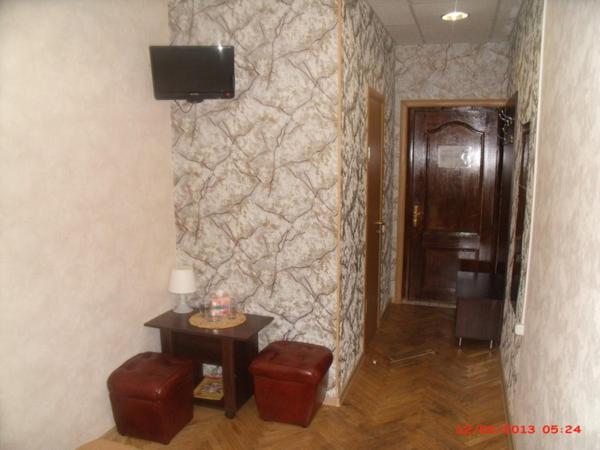 Single Room with Shower image 1