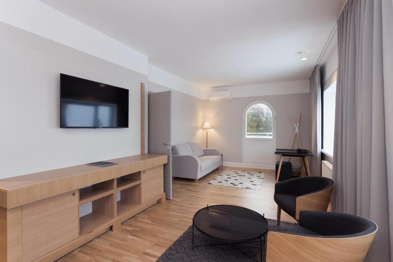 Suite image 2