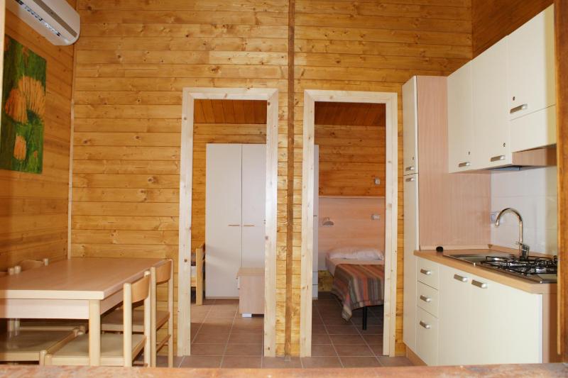 Two-Bedroom Bungalow image 4