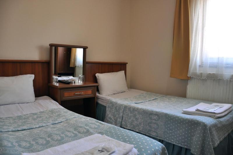 Classic Double Room with Shower image 3