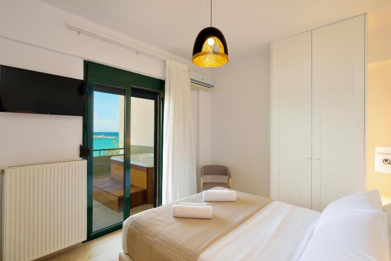 Elia Beach - image 5