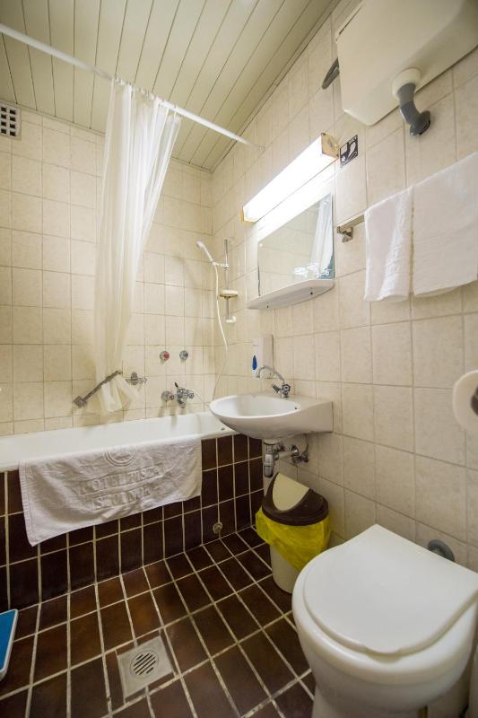 Triple Room - Attic image 1
