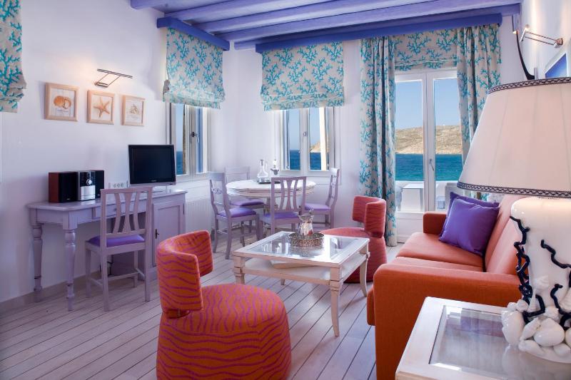 Arte & Mare Elia Luxury Suites and Villas - image 9