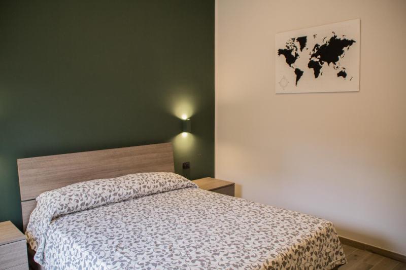 Deluxe Room image 3