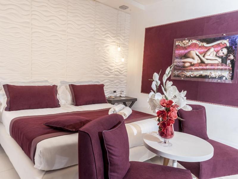 Junior Suite image 2