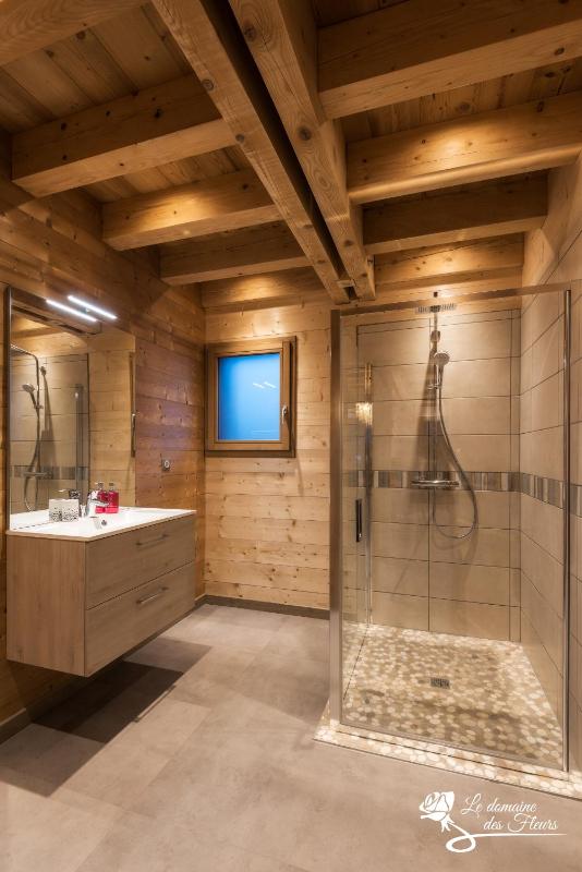 Chalet familial 9 personnes avec sauna privatif et piscine naturelle - Le Domaine des Fleurs Gérardmer - image 4