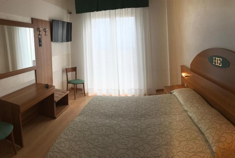 Hotel Eden - image 8