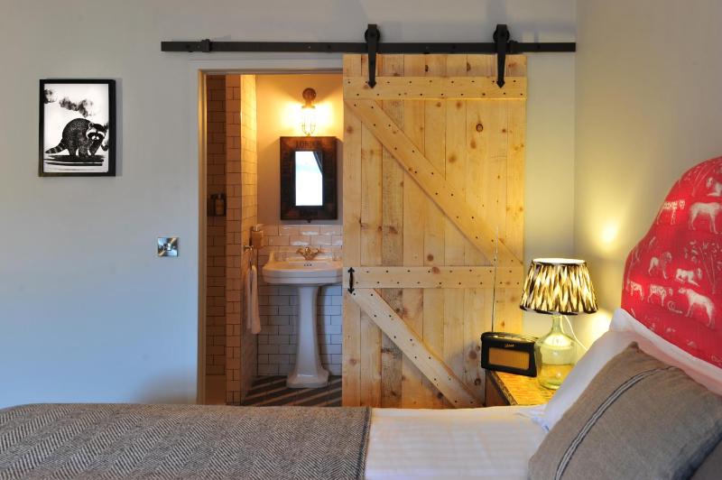Double Room image 4
