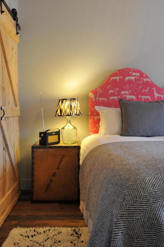 Double Room image 3