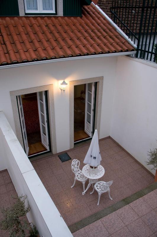 Twin Room with Terrace image 4