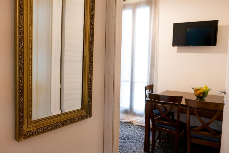 One-Bedroom Apartment image 3