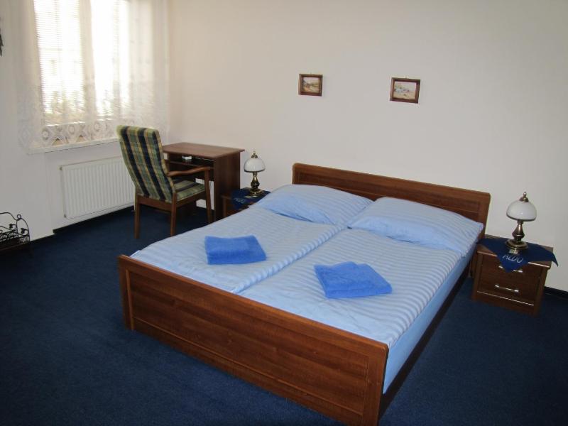 Double Room with Private Bathroom image 2