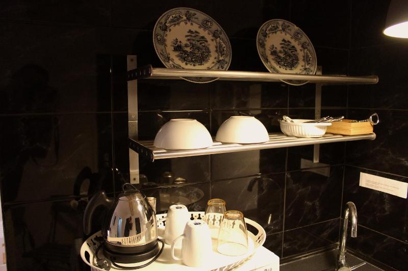 Superior Twin Room image 4