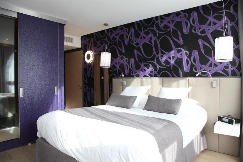 Prestige King Room image 3