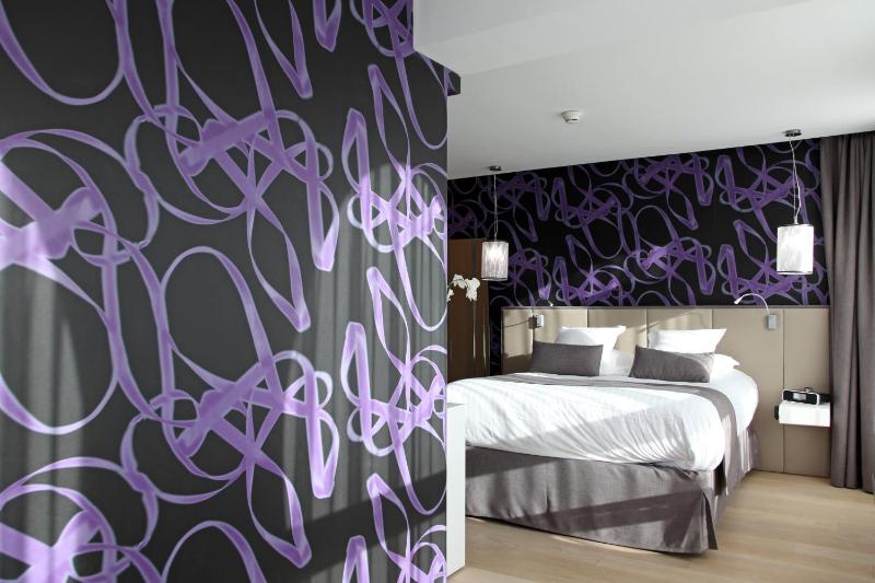 Prestige King Room image 2