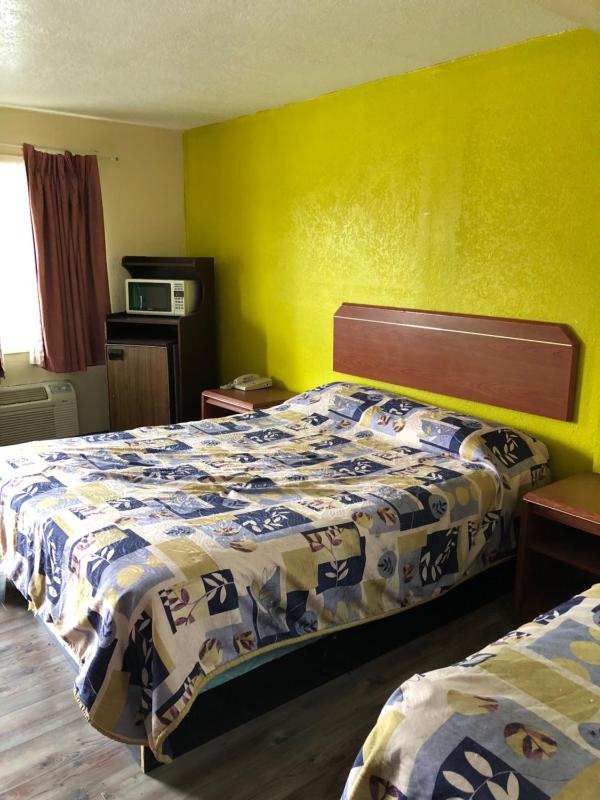 Budget Double Room image 2