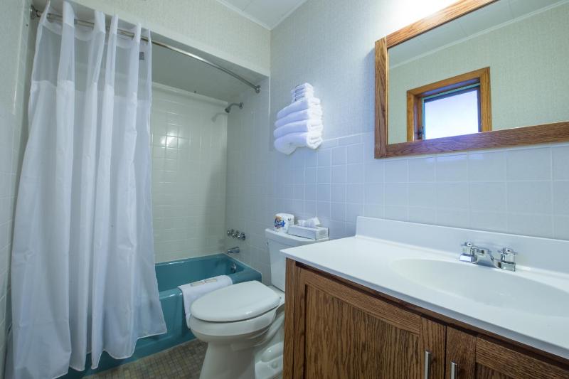 Family Room with Private Bathroom image 2