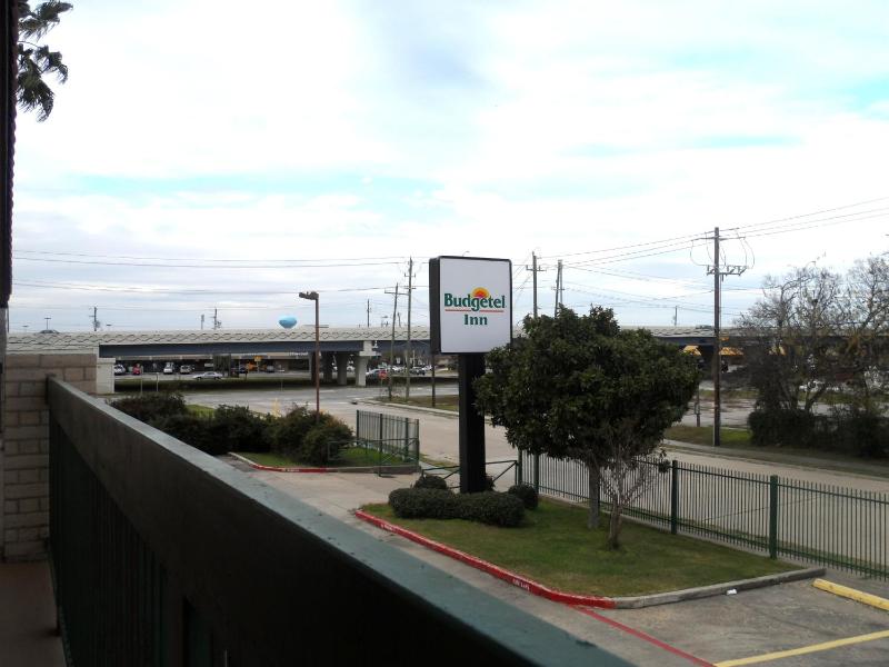 Budgetel Inn Houston/Nasa - image 19