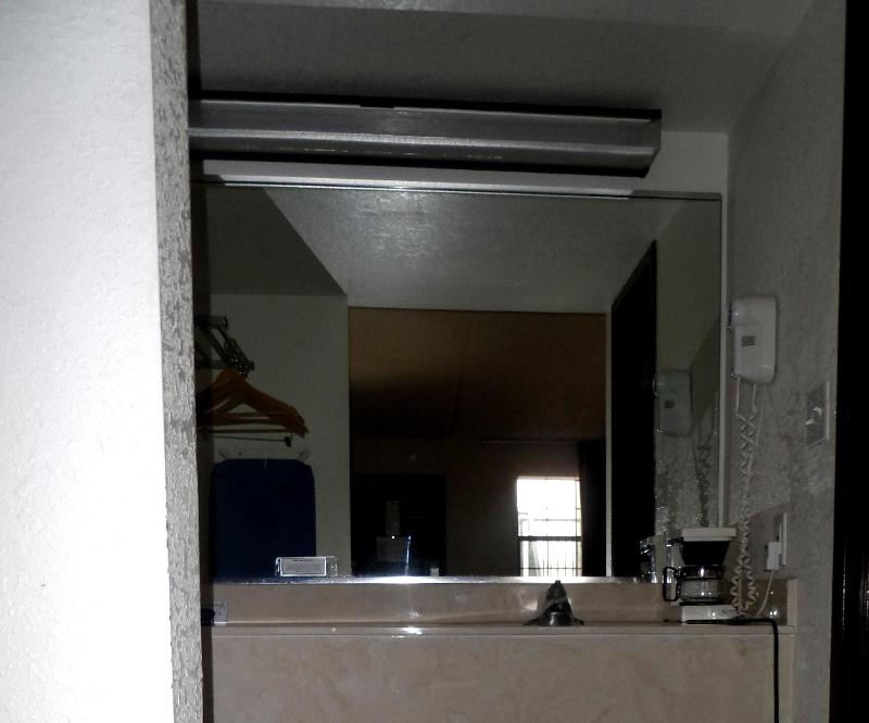 Budgetel Inn Houston/Nasa - image 21