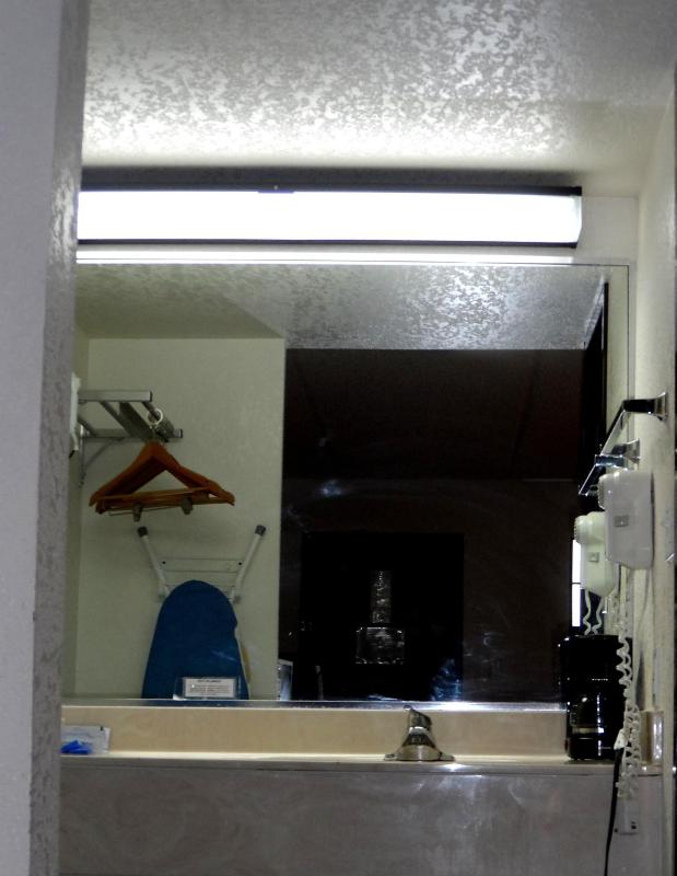 Budgetel Inn Houston/Nasa - image 14