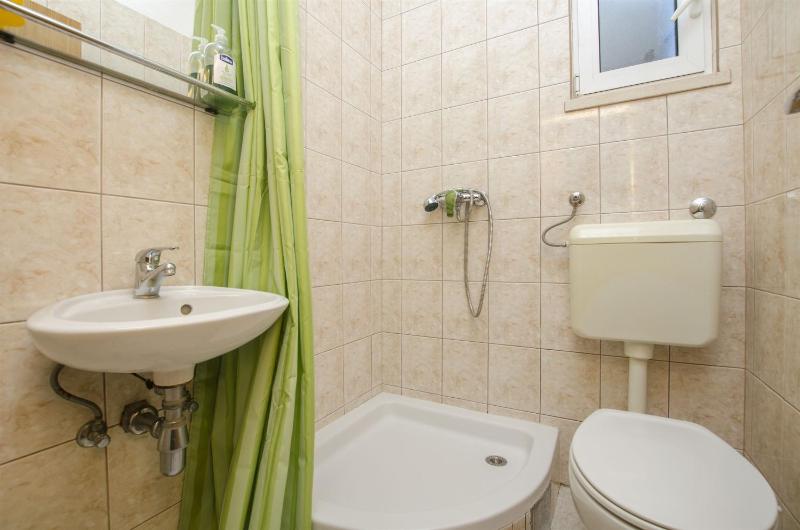 One-Bedroom apartment Standard image 2