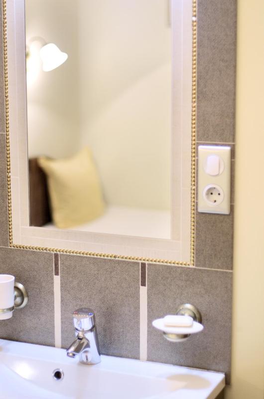 Double Room with Private Bathroom image 3