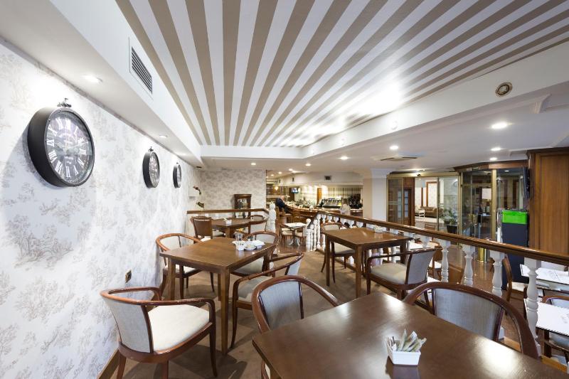 Ipanema Hotel by gaiarooms - image 22