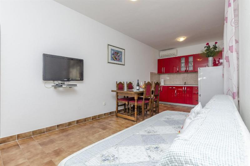 Apartments and Room Villa Niko - image 18