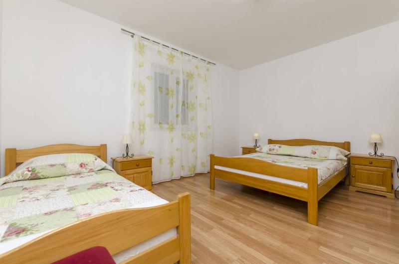 One-Bedroom Apartment - Ground Floor image 4