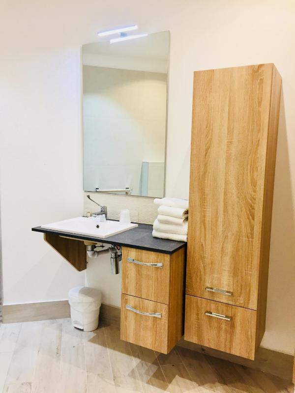 Double Room - Disability Access image 1