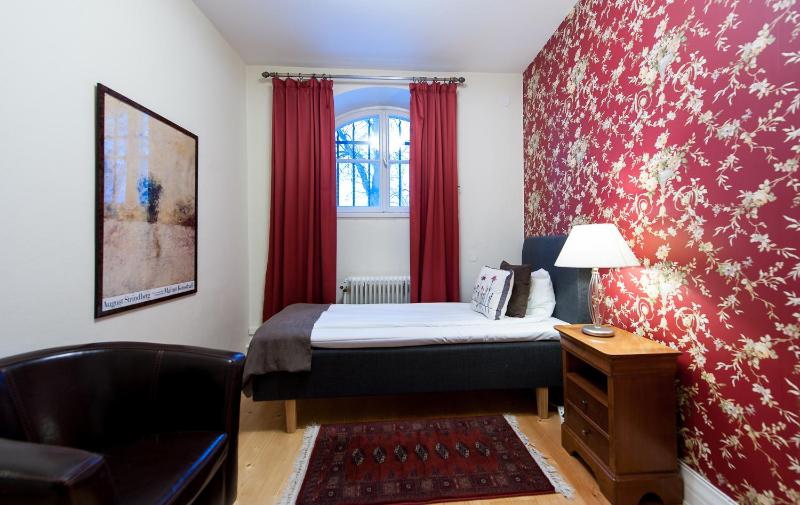 Standard Single Room image 2
