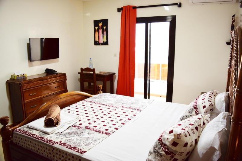Kakatar Family Residence  Yoff - image 1