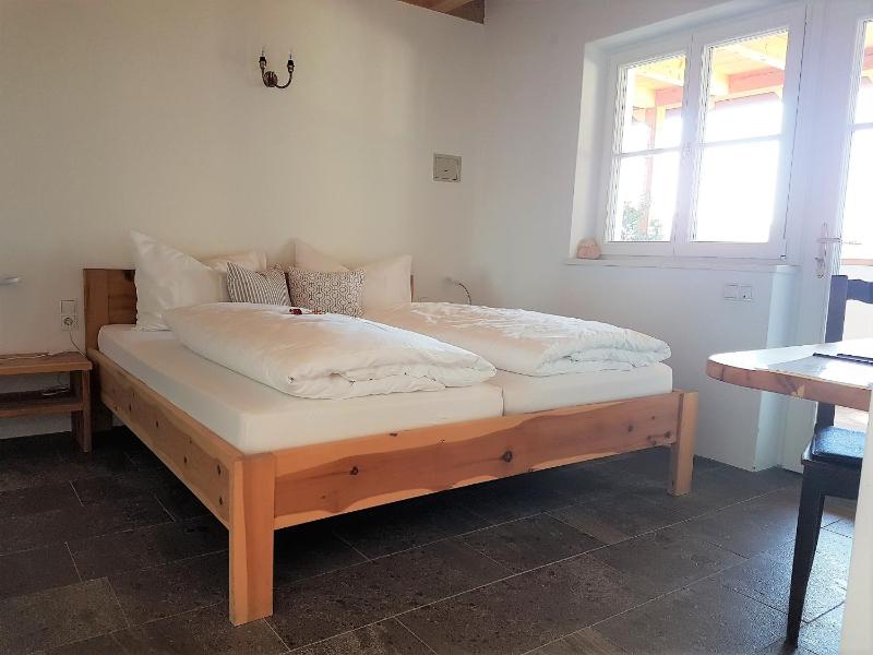 Double Room with Garden View image 4