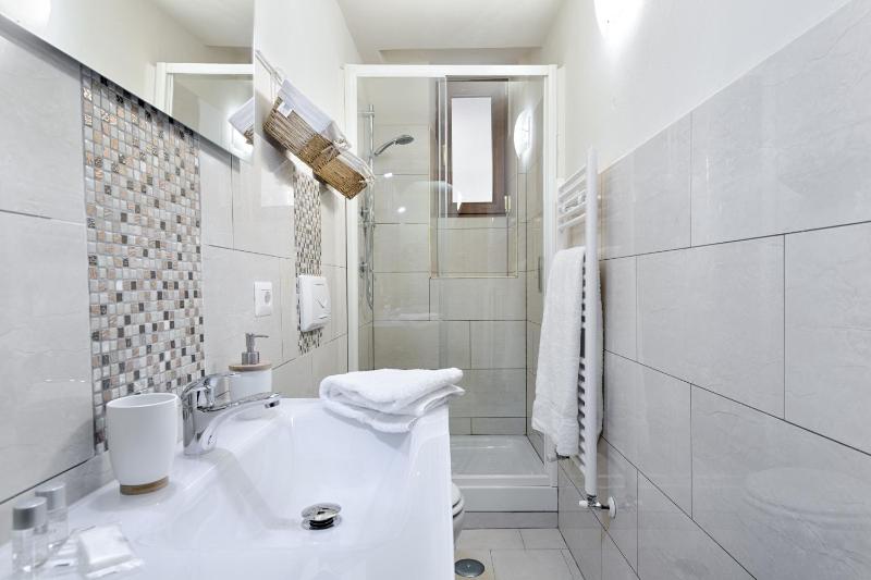 Apartment image 4
