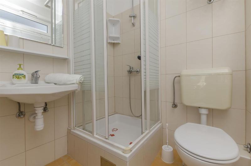 Apartments Denis - image 8