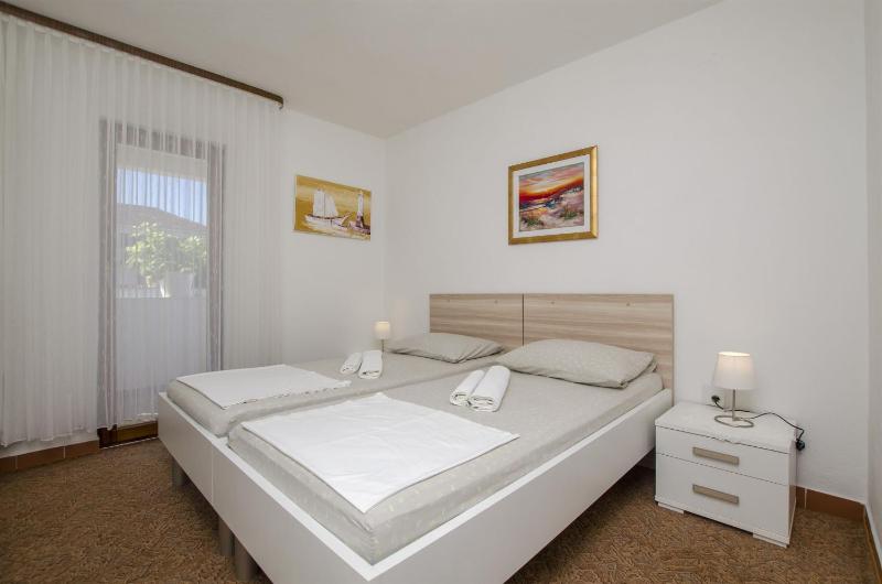 Apartments Denis - image 5