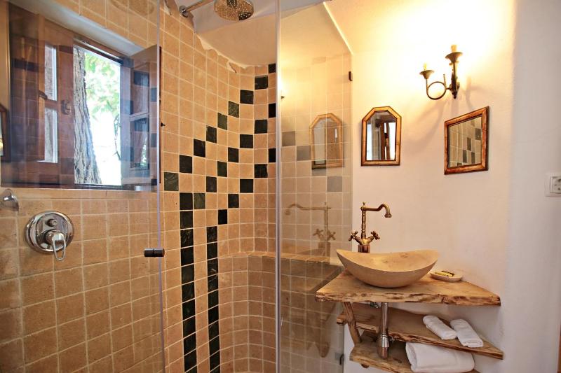 Classic Suite image 3
