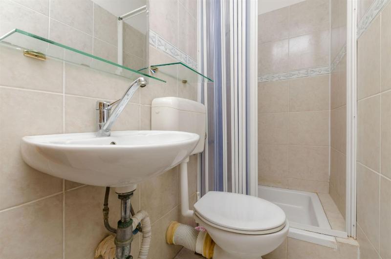 Apartment image 2