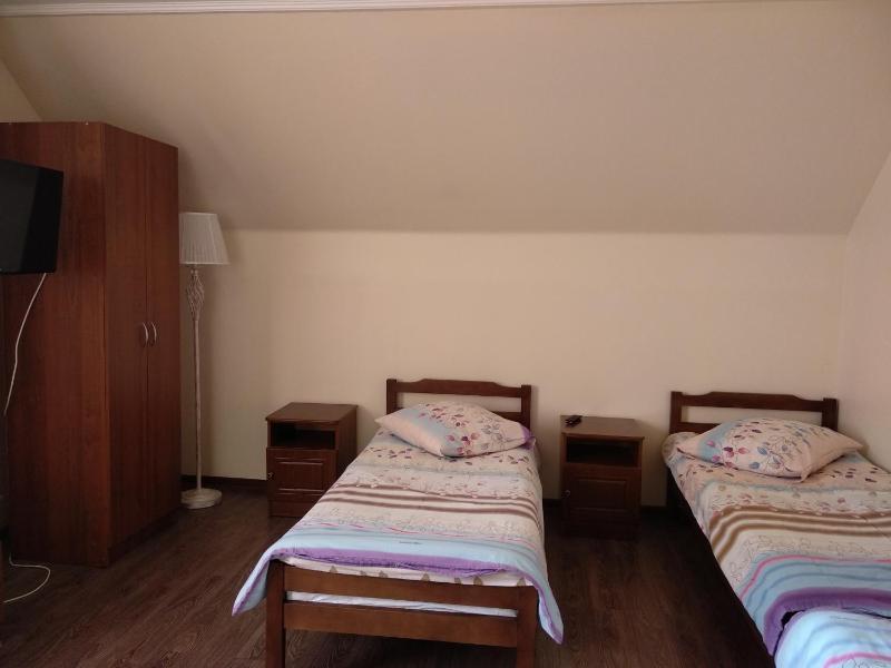Standard Triple Room image 3