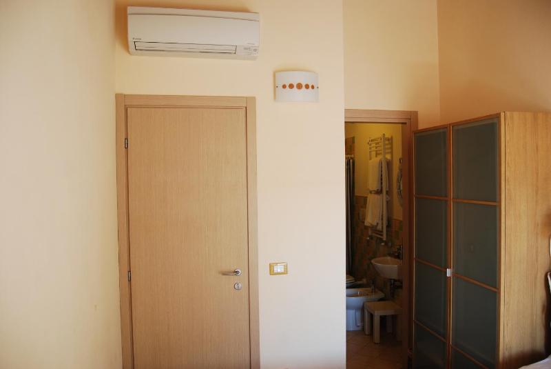 Burlamacco Gold - image 14