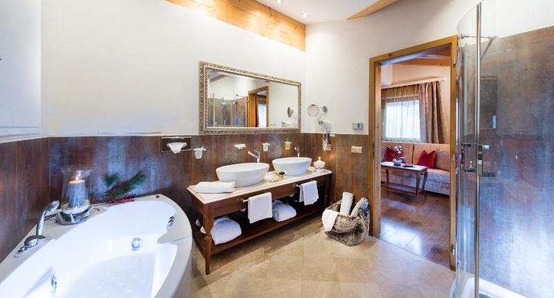 Junior Suite image 1