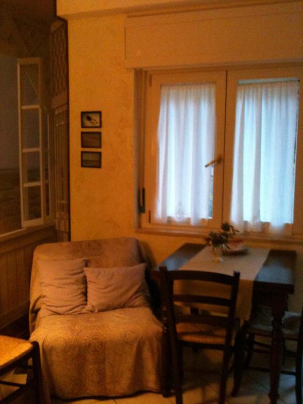 Double or Twin Room image 4